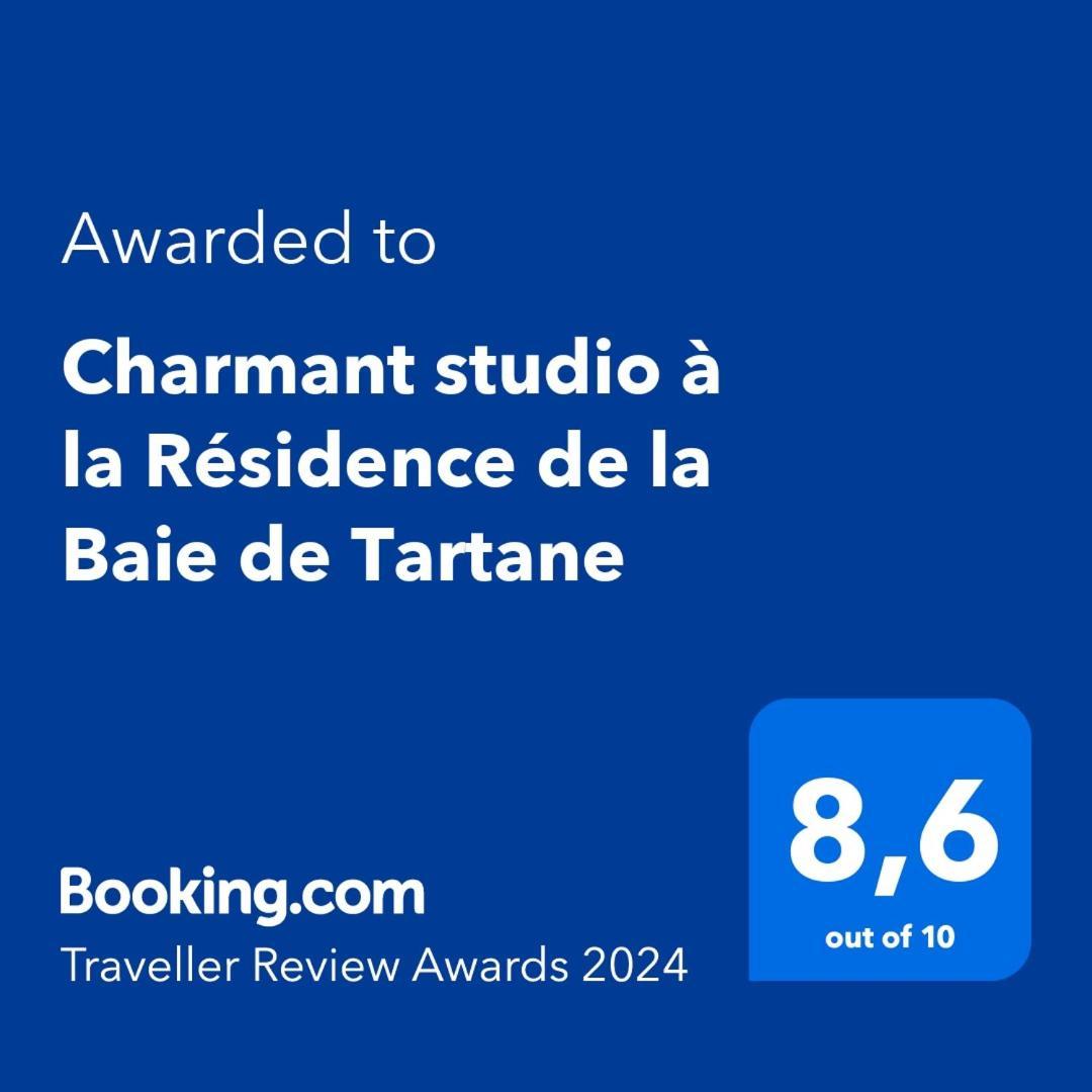 Charmant Studio A La Residence De La Baie De Tartane ลา ทรินิเต ภายนอก รูปภาพ